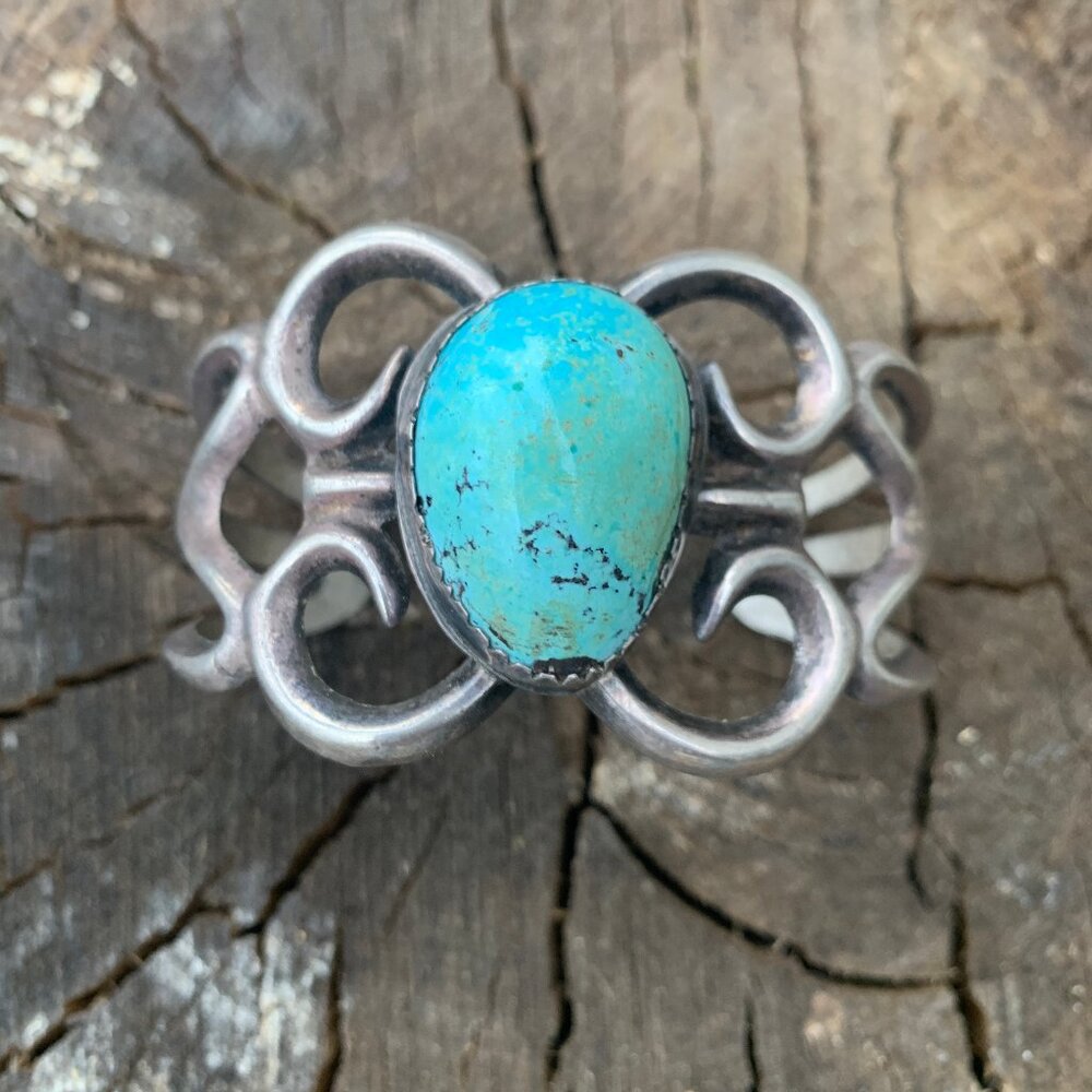 Vintage Navajo Turquoise Sandcast Bracelet